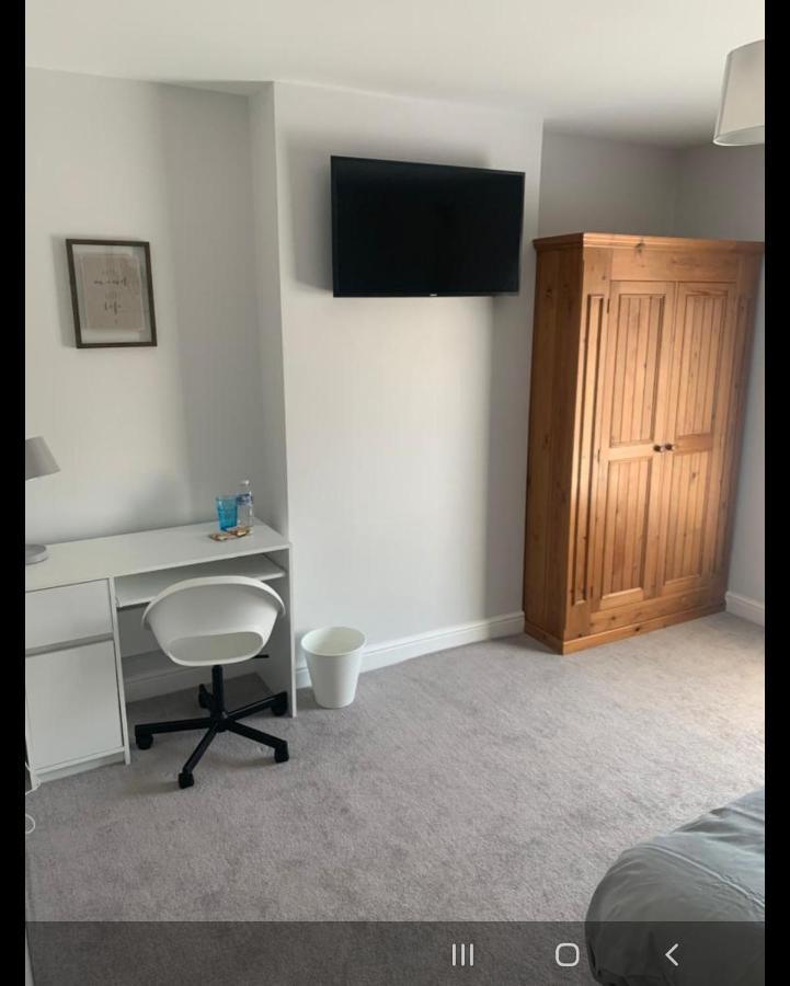 Beautiful Room In Apartment Near Town Centre Rugby Eksteriør bilde