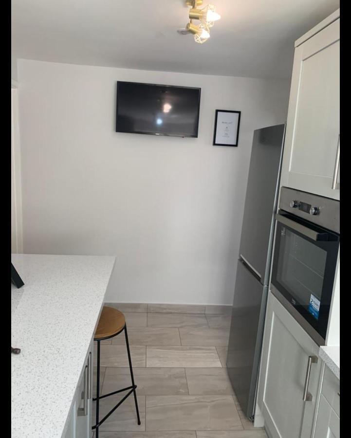 Beautiful Room In Apartment Near Town Centre Rugby Eksteriør bilde